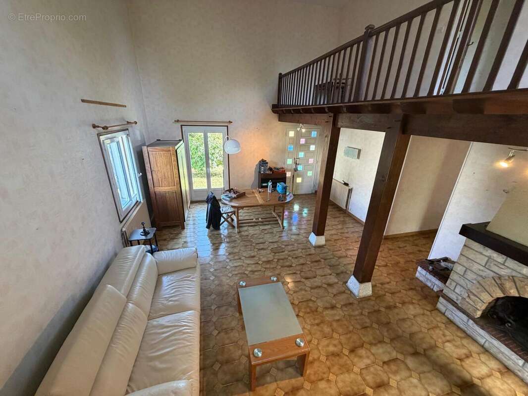 Photo 8 - Maison à BIAS