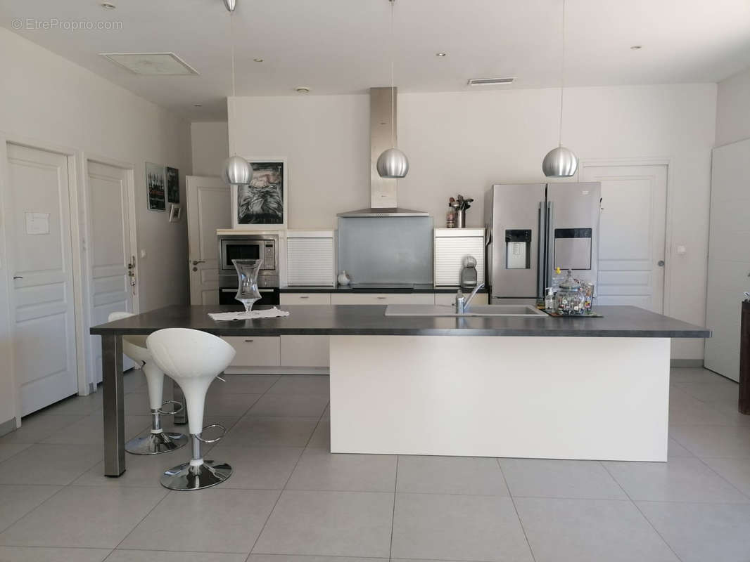 Maison à NISSAN-LEZ-ENSERUNE