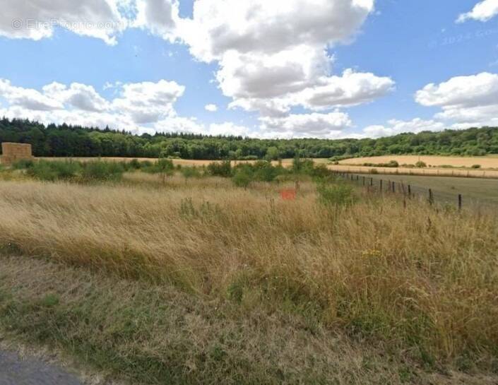 Terrain à VAUX-SUR-EURE