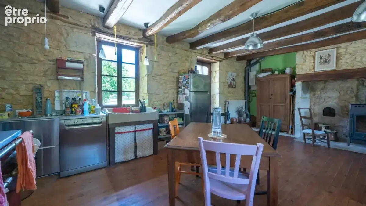 EXCLUSIVITE - Agréable Propriété de caractère avec spacieuse mai - photo 11