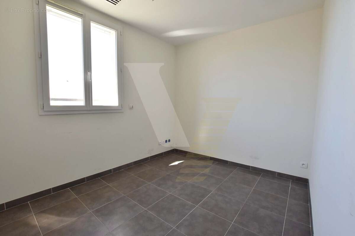 Appartement à VILLENEUVE-LES-BEZIERS