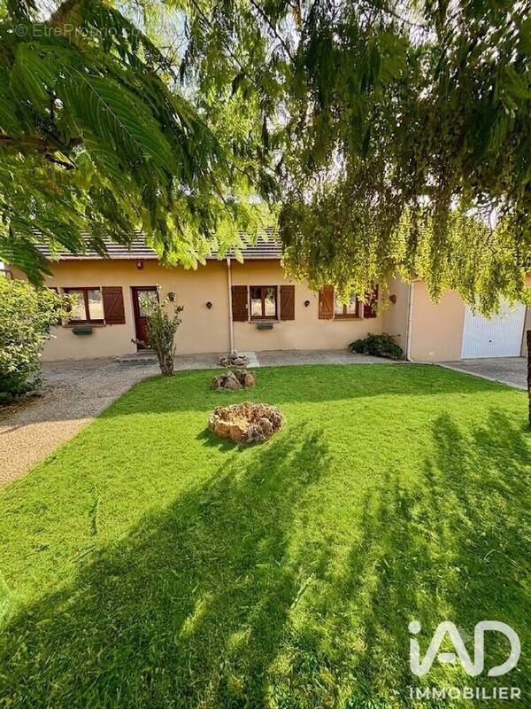 Photo 1 - Maison à MICHERY
