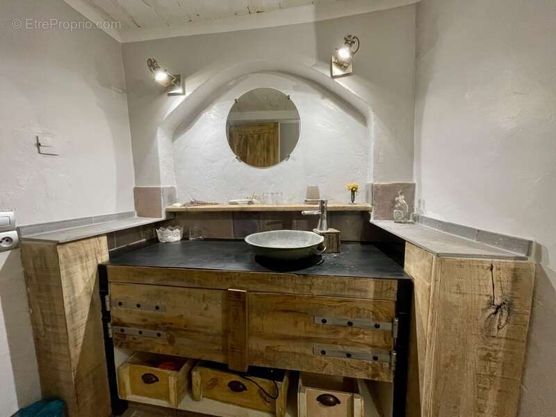 Maison à ROUSSILLON