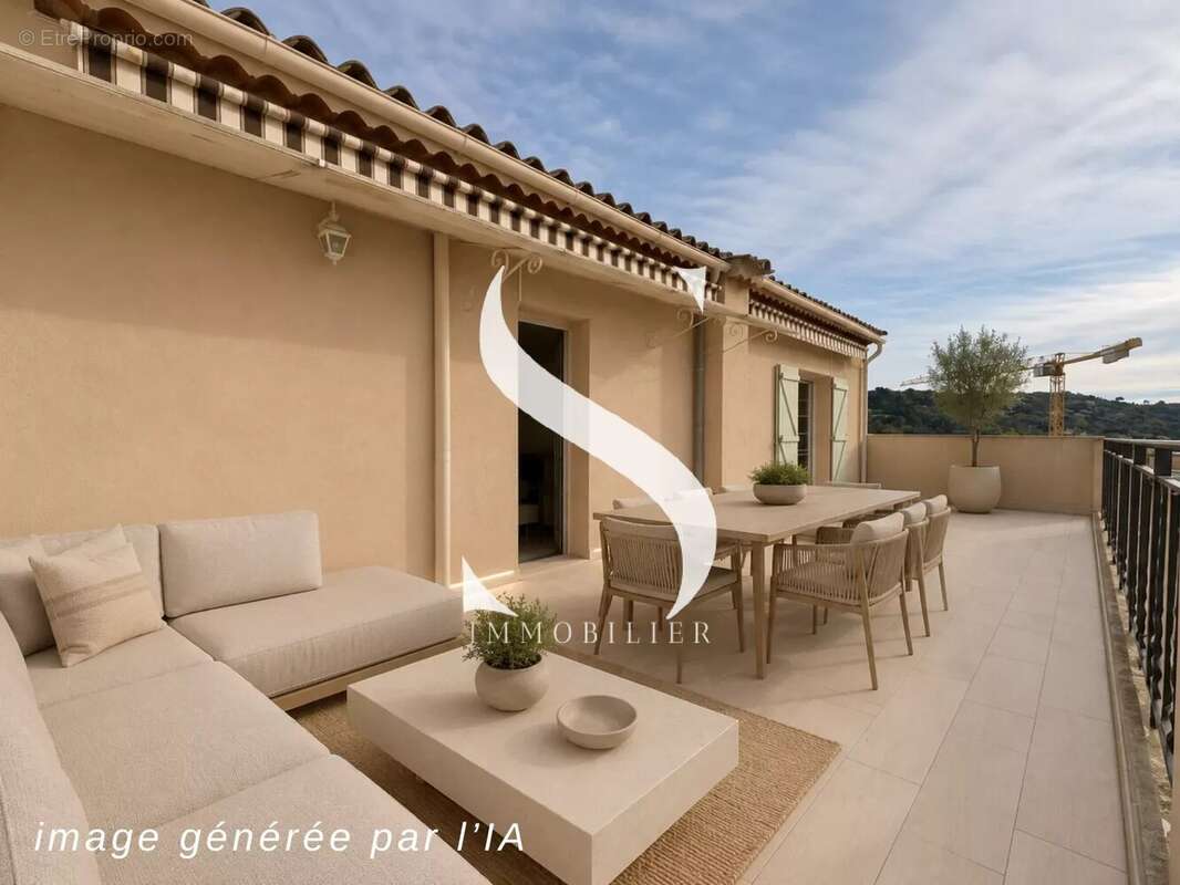 Appartement à VALLAURIS