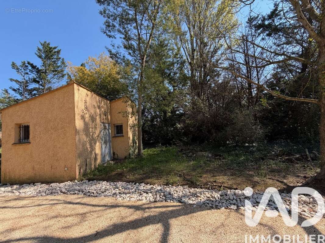 Photo 3 - Terrain à SAINT-QUENTIN-LA-POTERIE