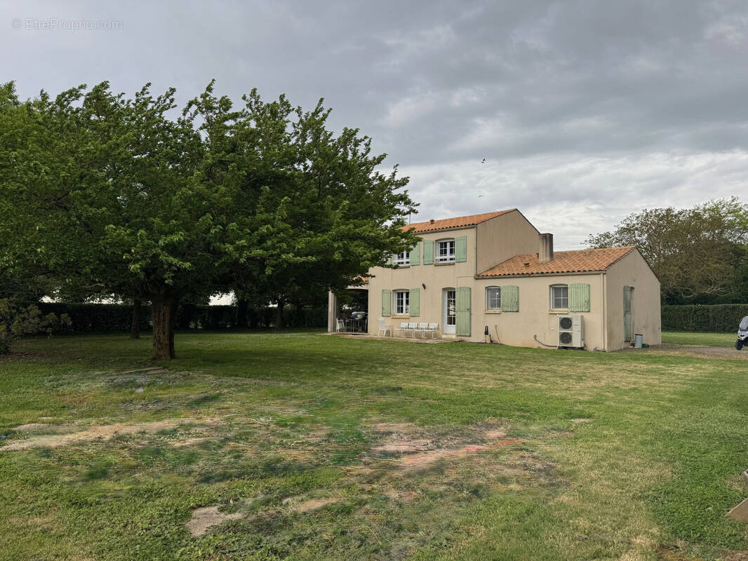 Maison à FONTENAY-LE-COMTE