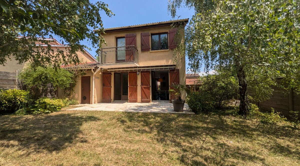 Villa - Secteur  Chatenay - photo 11