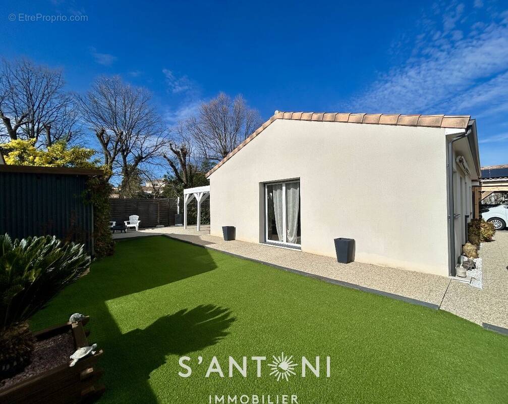 Maison à ESPONDEILHAN