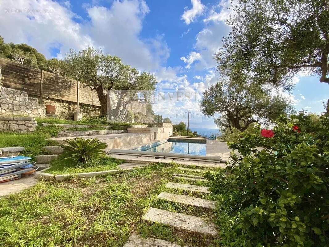 Maison à ROQUEBRUNE-CAP-MARTIN