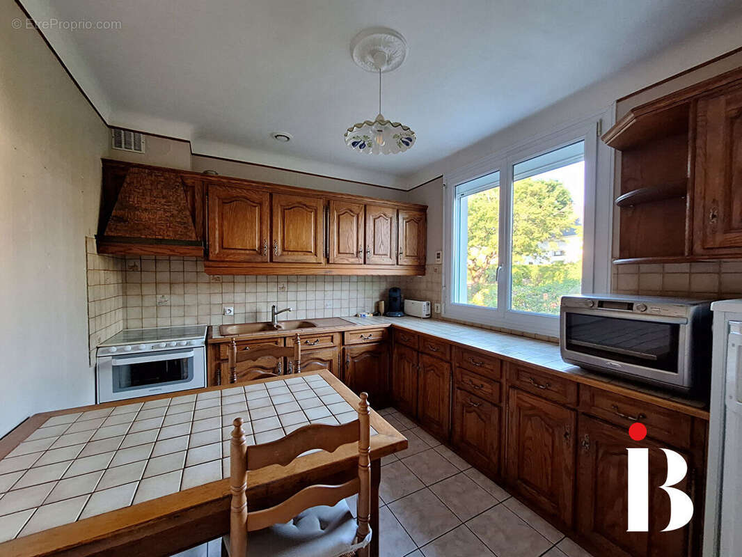 Maison saint herblain bourg - 3 chambres- potentiel amenagement combles - photo 4