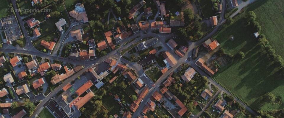 Terrain à CHATONNAY