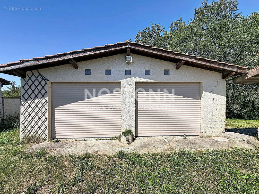 Maison à CASTILLON-MASSAS