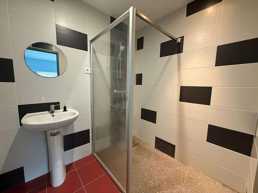 Maison à NOYAL-SOUS-BAZOUGES