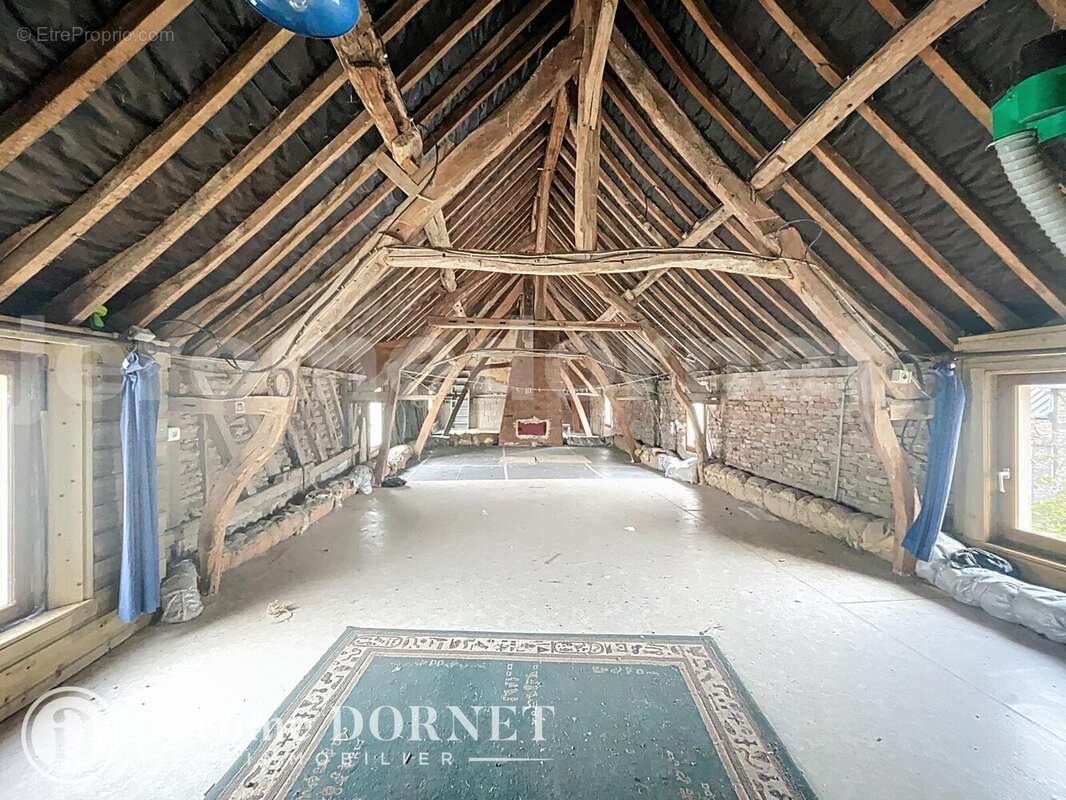 2642 (9) - Maison à GRANDVILLIERS