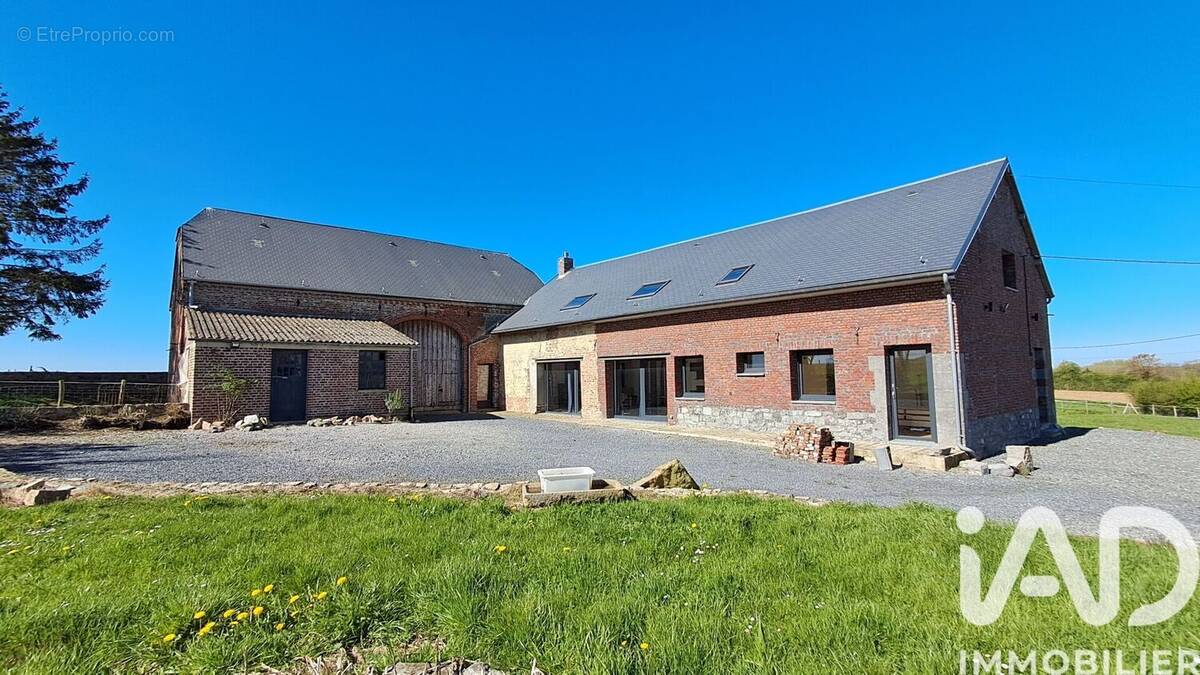 Photo 1 - Maison à CATILLON-SUR-SAMBRE