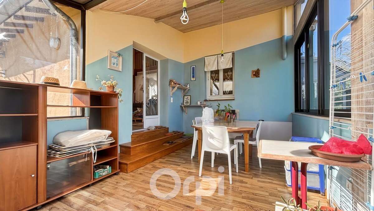 Maison à AMBAZAC