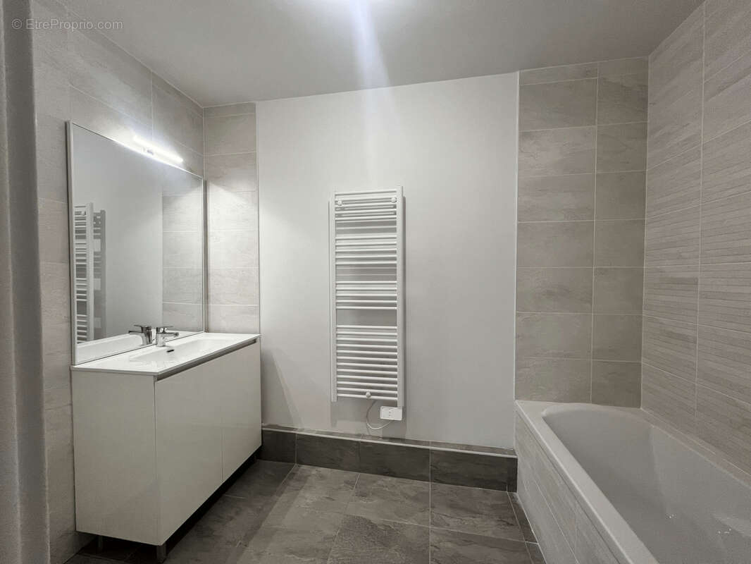 Appartement à FONTAINES-SUR-SAONE