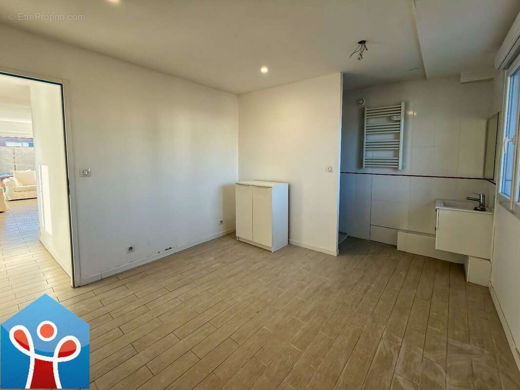 Maison à VILLENEUVE-LES-BEZIERS