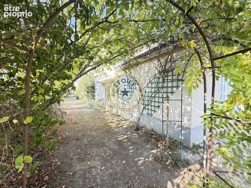 Maison rénovée de 178m2, 5 chambres à Avrillé, Bois du Roy - photo 17