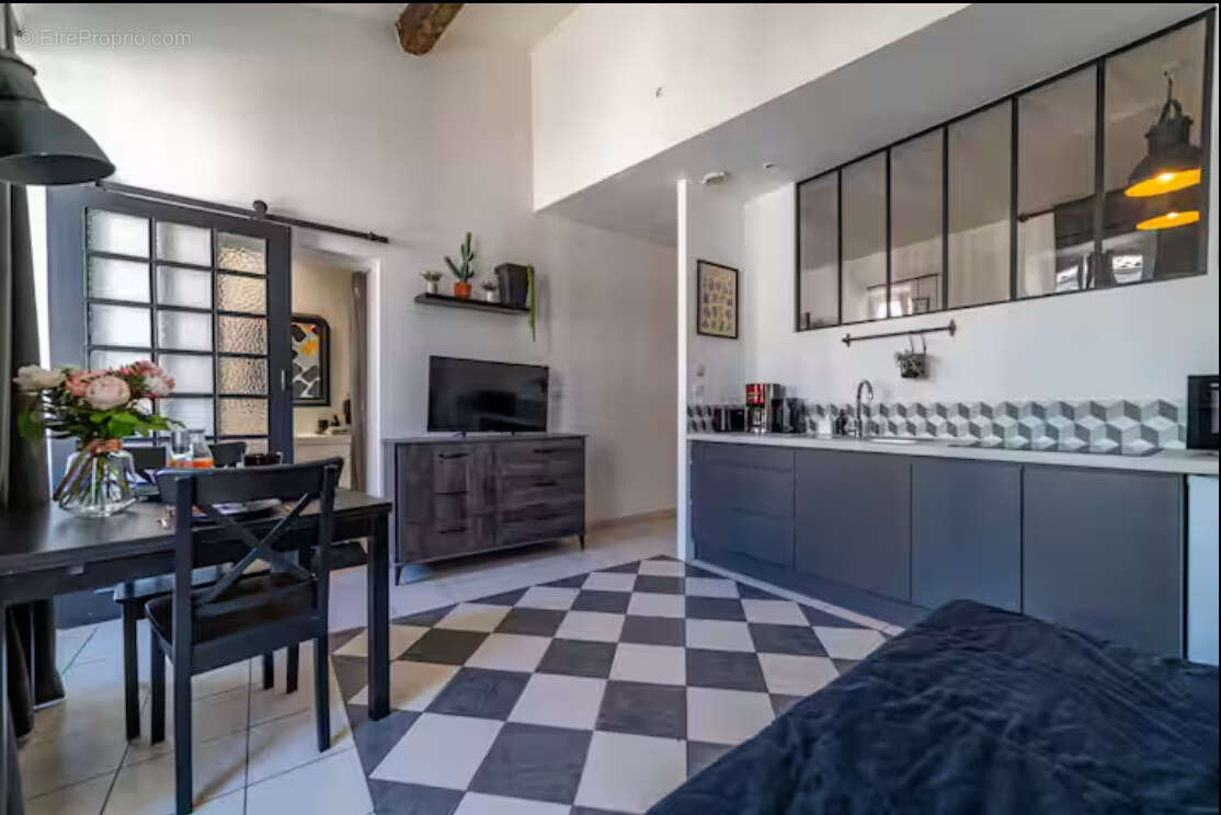 Appartement à NIMES