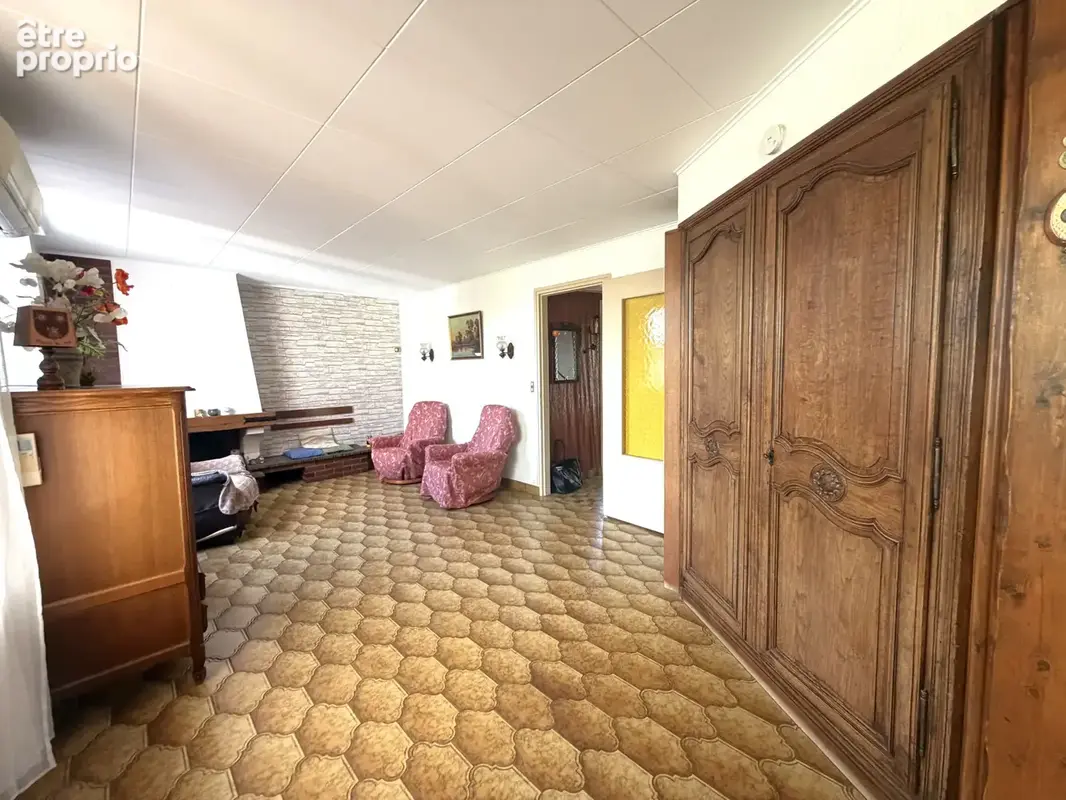 Maison ancienne 4 chambres A13 à 3 mn toutes commodité à pied - photo 7