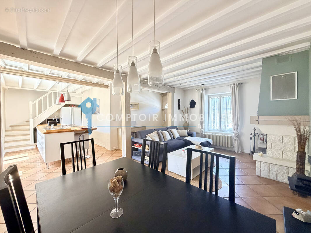 Maison 5 pièces avec jardin et dépendance - photo 1