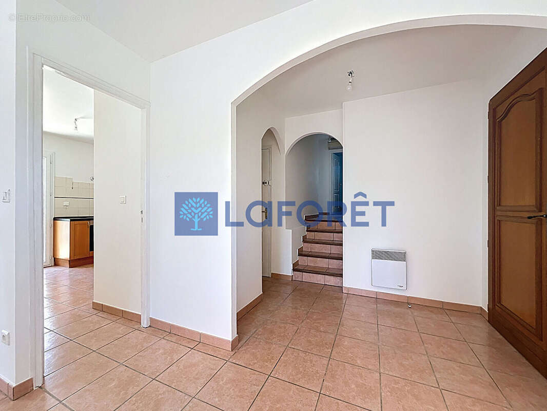 Maison à SIX-FOURS-LES-PLAGES