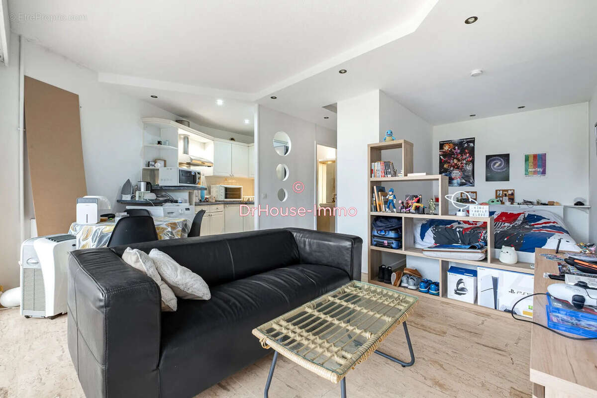 Appartement à MANDELIEU-LA-NAPOULE