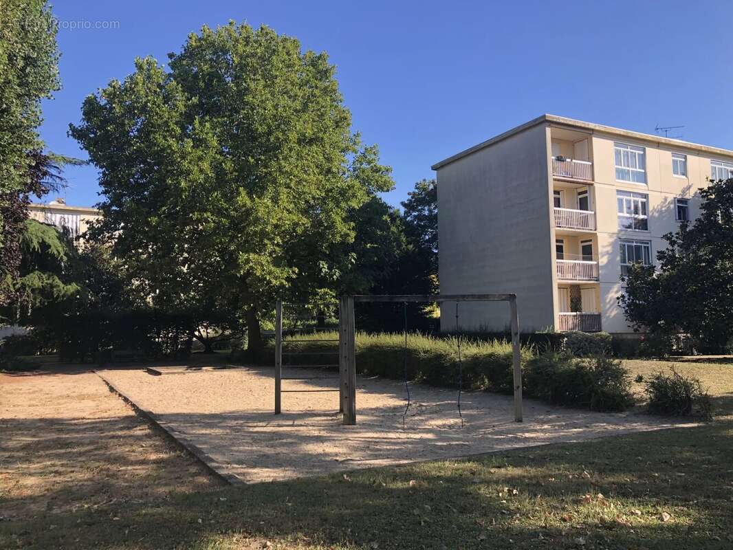 Appartement 3 pièces de 69 m² à Montesson, proche centre. - photo 16