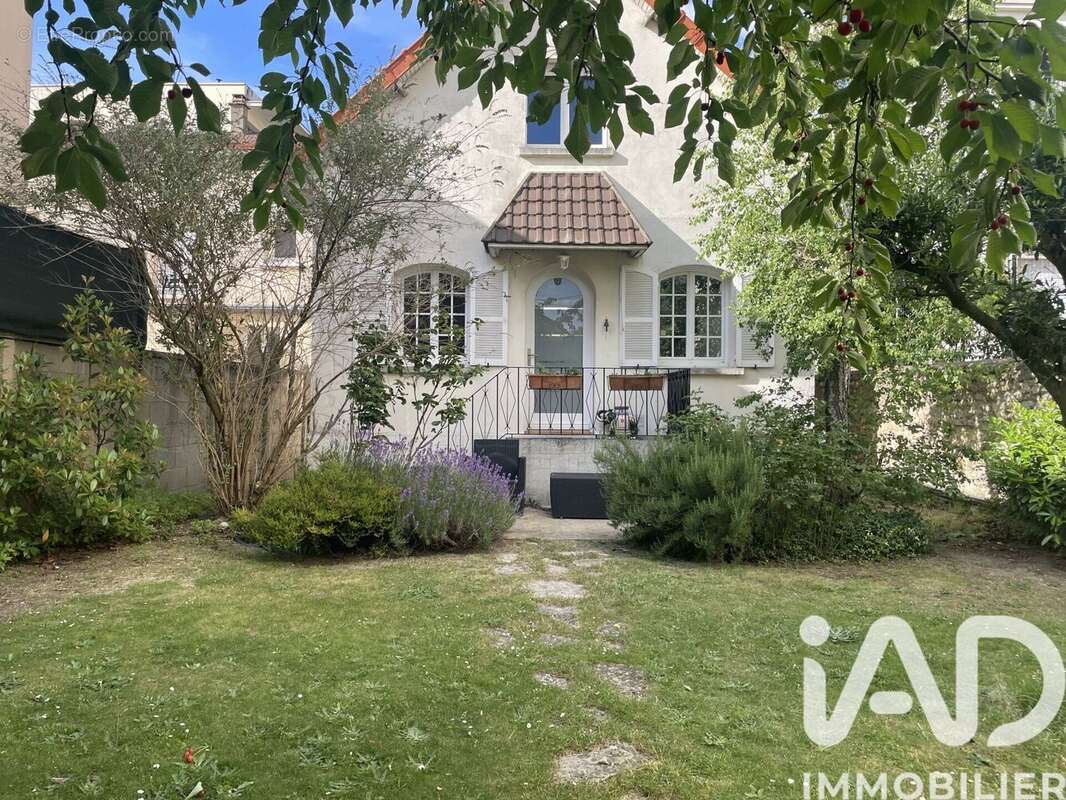 Photo 3 - Maison à SAINT-MAUR-DES-FOSSES