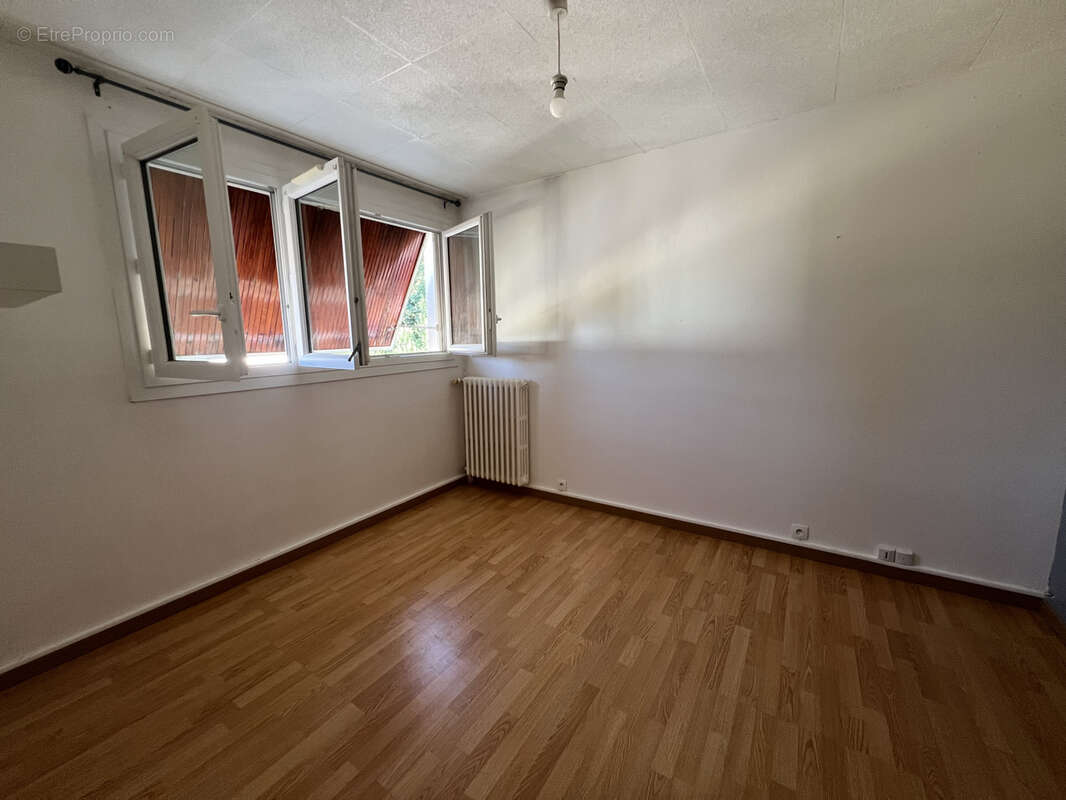 Maison mitoyenne sur sous-sol complet - photo 9