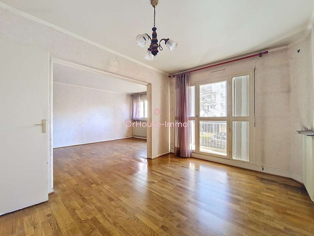 Appartement 88 m² à Plaisir  - photo 7