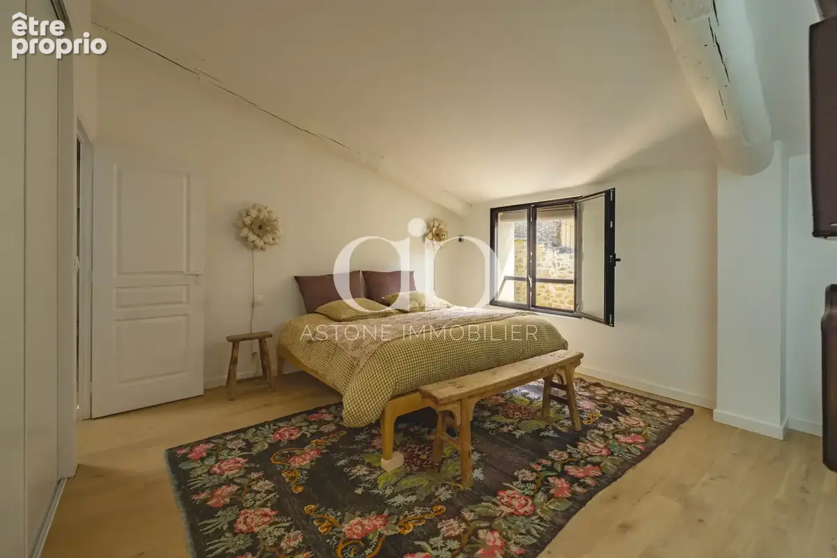 Maison de village en pierre de taille du XVIII siècle rénovée, avec piscine - photo 14