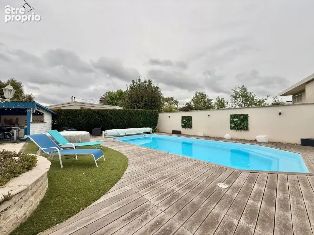 Maison à GENLIS