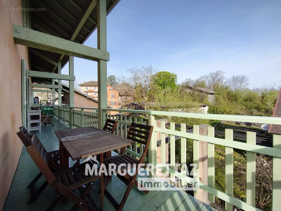 Appartement à LA ROCHE-SUR-FORON