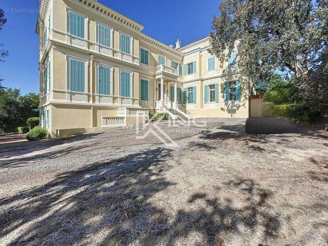 Appartement à SAINT-RAPHAEL