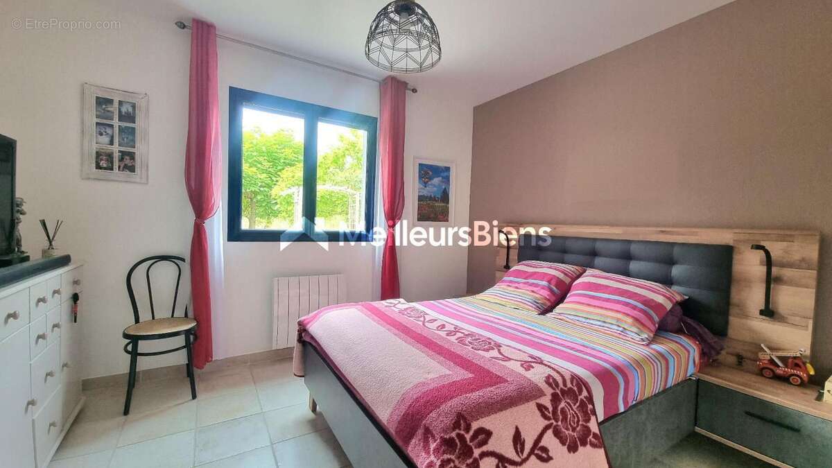 Maison 120 m² 3 chambres, sur un terrain de 1460 m², garage - photo 5