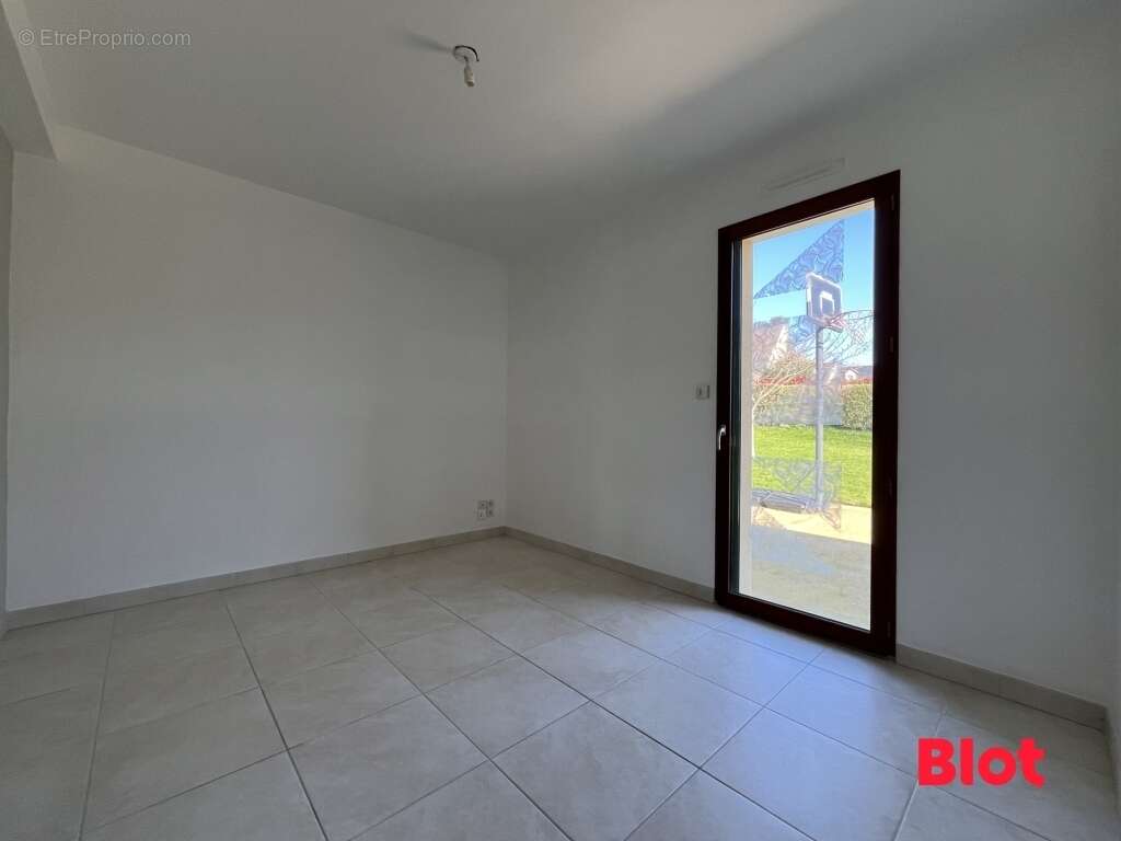 Maison à BAIN-DE-BRETAGNE