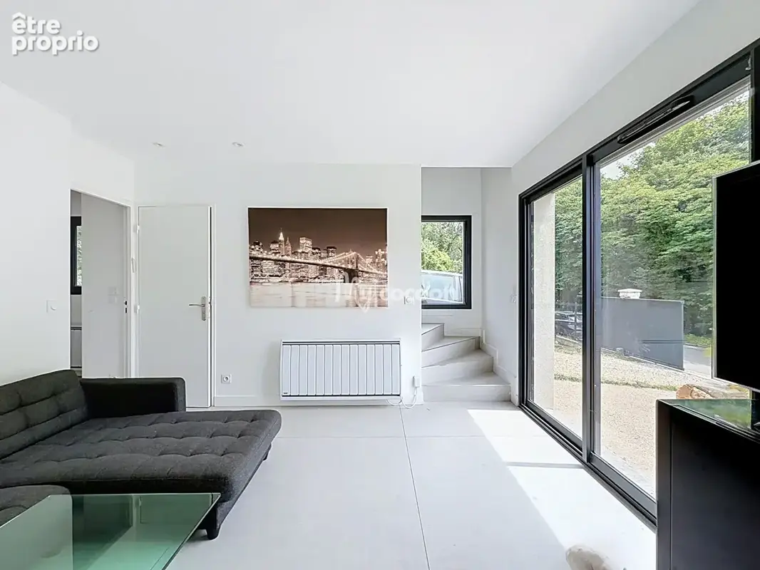 Collonges-au-Mont-d'Or - Maison T6 - 110 m² - Terrain - Piscine - photo 5