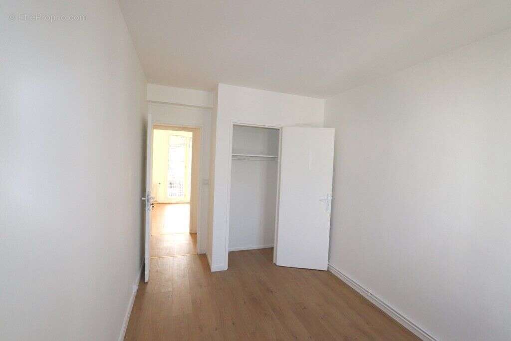 Appartement à CLICHY-SOUS-BOIS