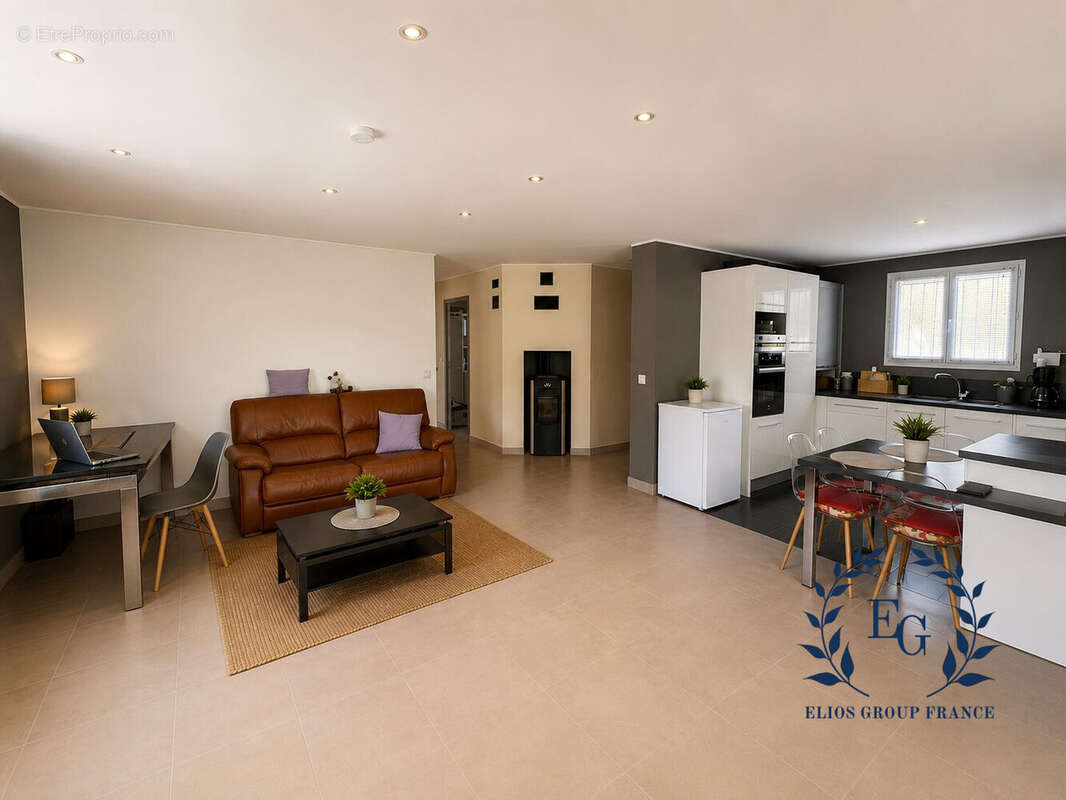 Maison 135 m² à Vidauban  - photo 8