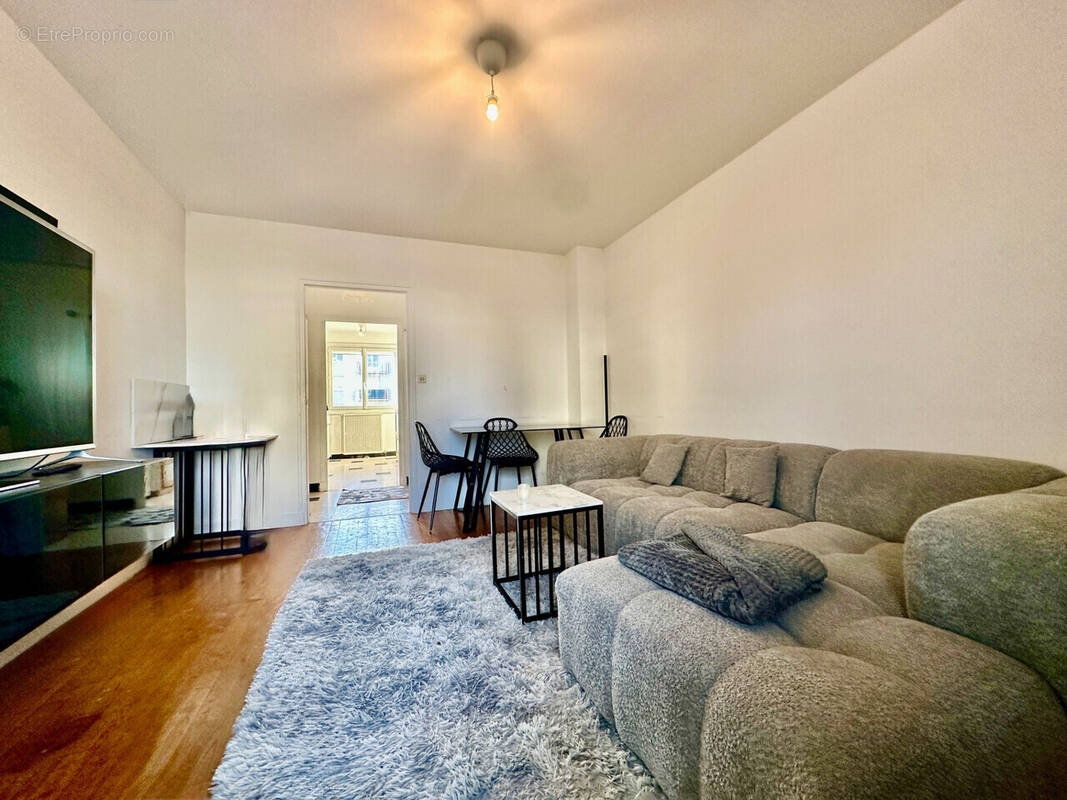 Appartement à ROMANS-SUR-ISERE