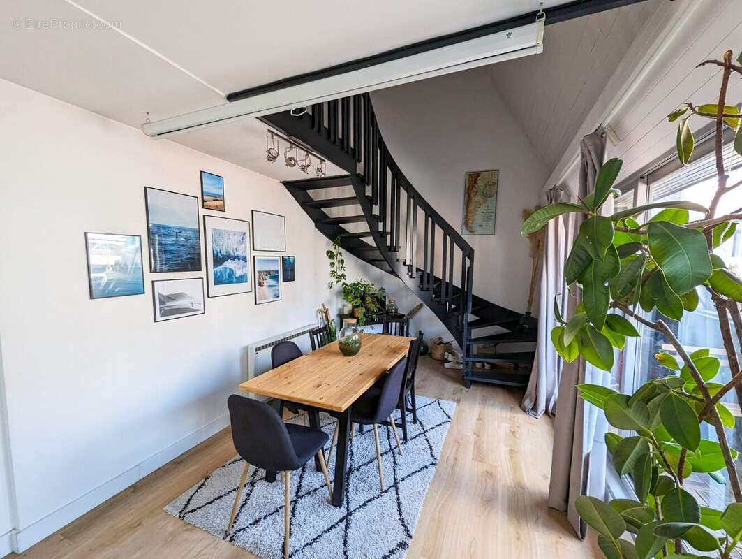 Appartement 84 m² à Lille  - photo 2