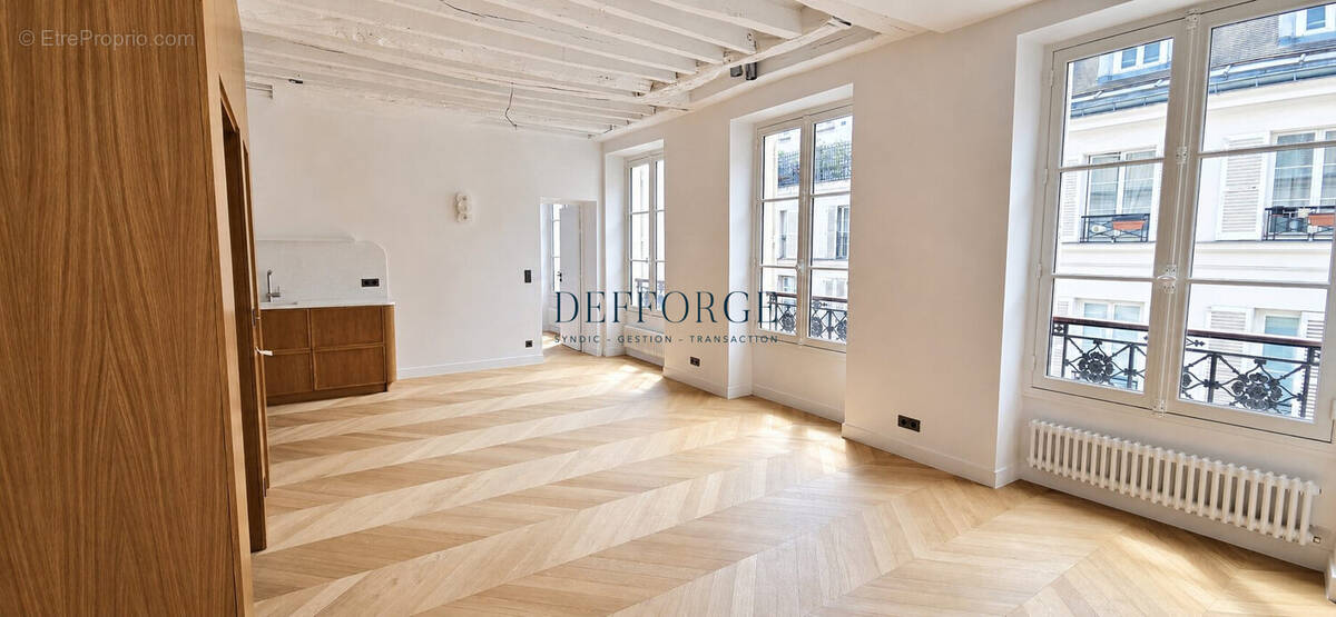 Appartement à PARIS-7E