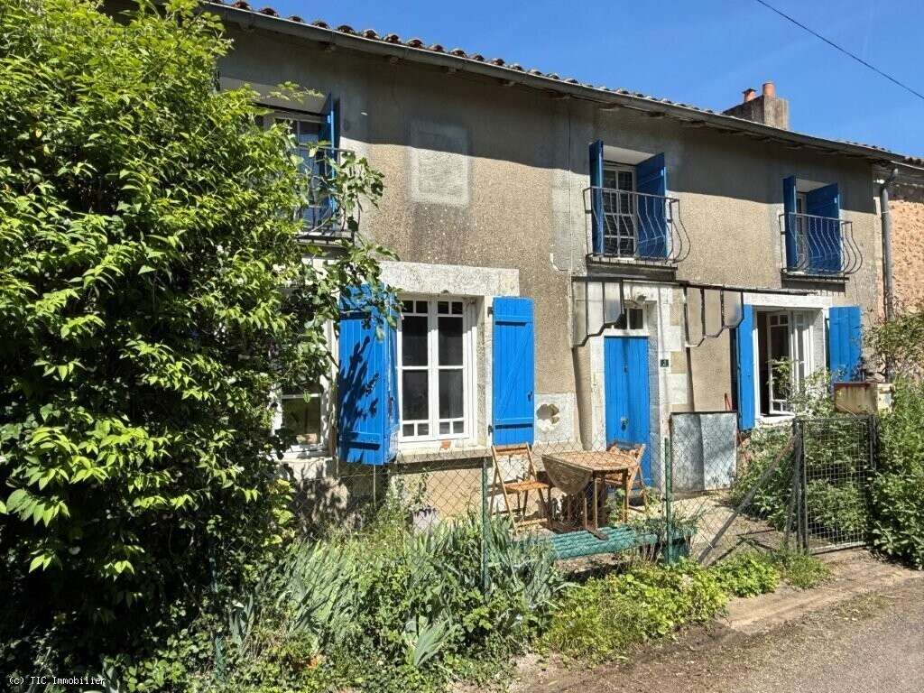 Maison à CHAMPAGNE-MOUTON