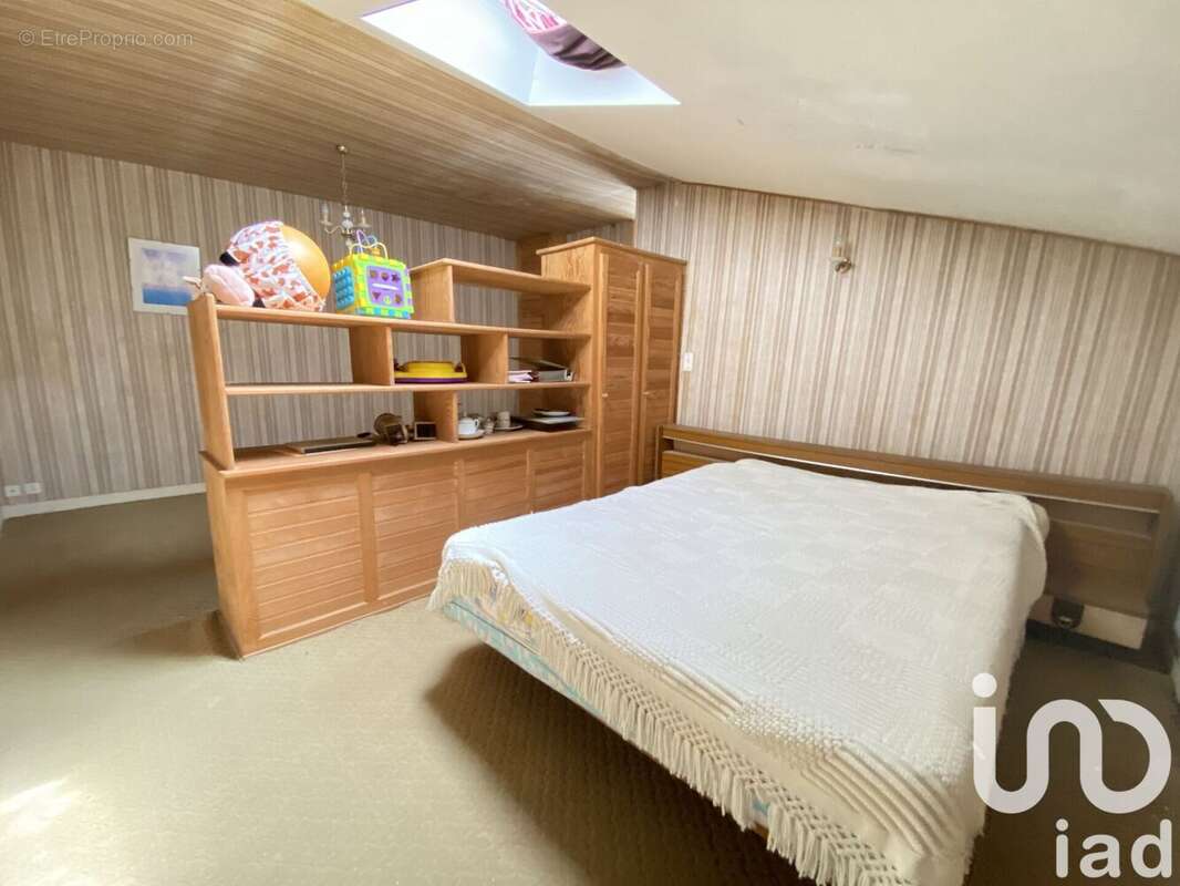 Photo 6 - Maison à JAVERLHAC-ET-LA-CHAPELLE-SAINT-ROBERT