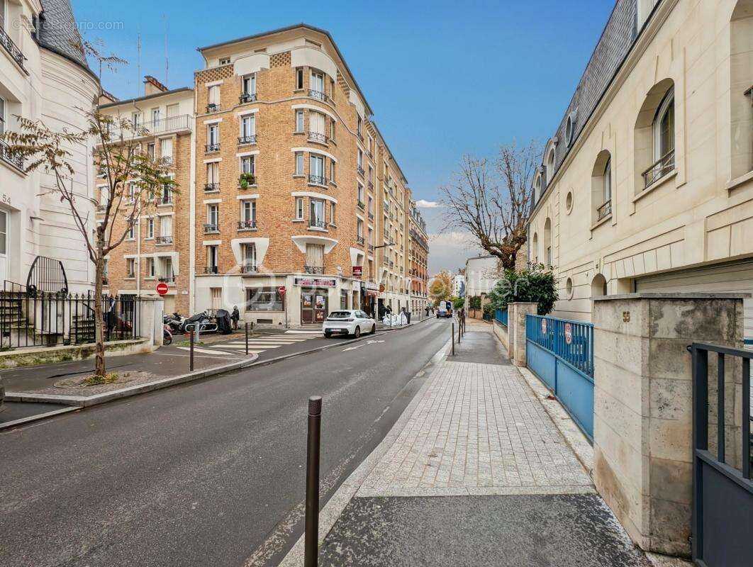 Bel appartement f2 (f3 possible) vincennes centre: cachet et luminosite! 6 minutes a pieds de l'avenue du chateau, de la mairie, - photo 9