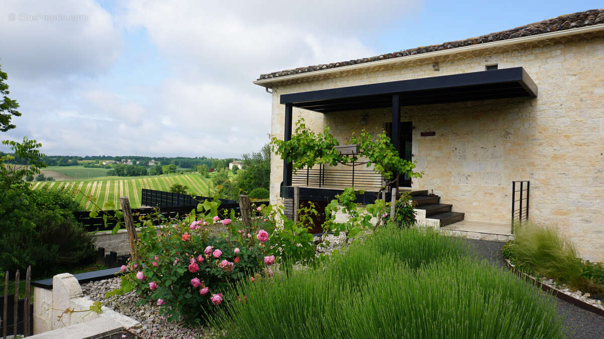 Maison à MONTDOUMERC