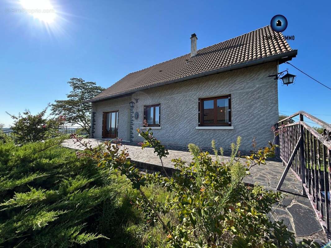 Maison à DONZENAC