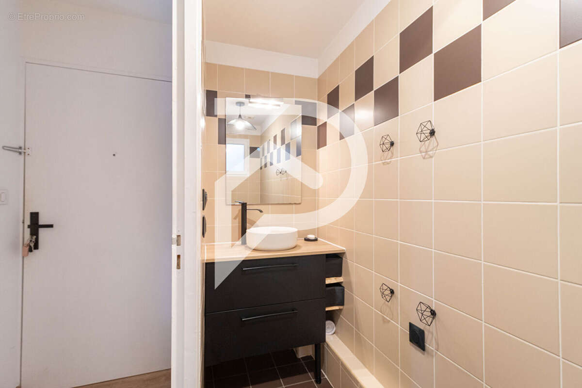 Appartement à MARSEILLE-2E